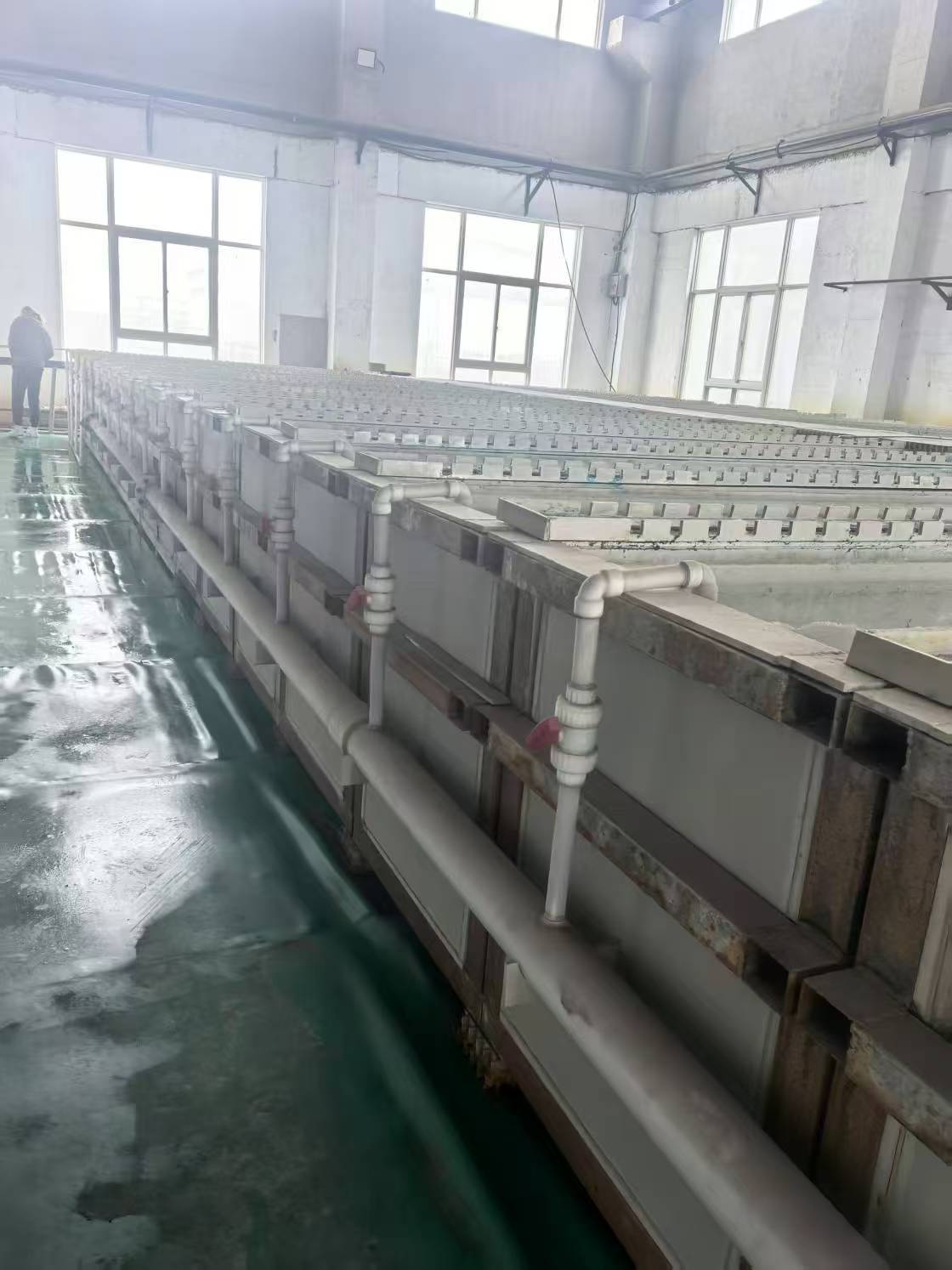 Antimony ore slurry electrolysis cell