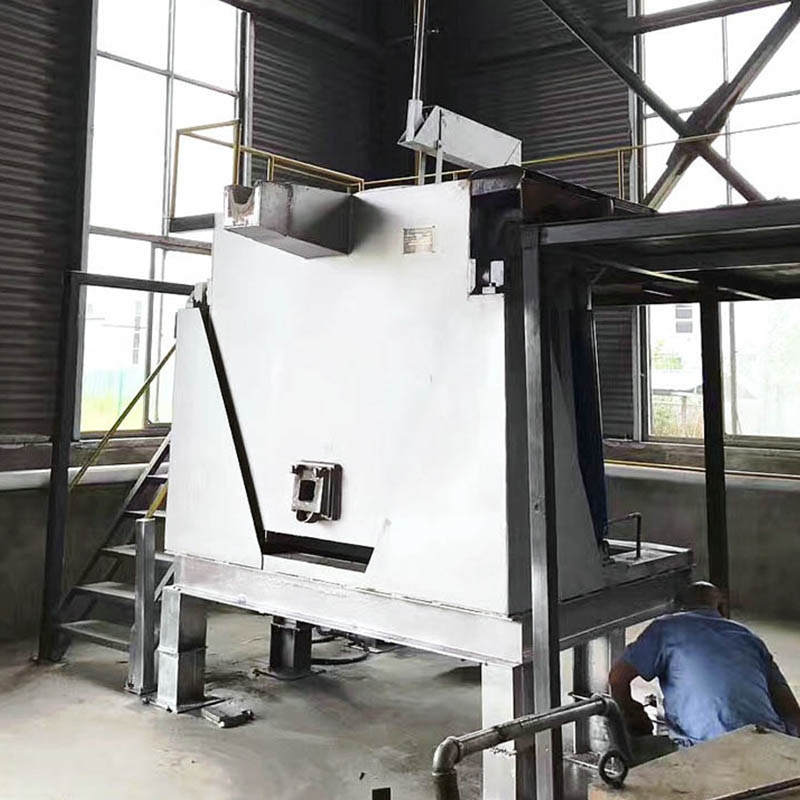 Crucible aluminum melting furnace