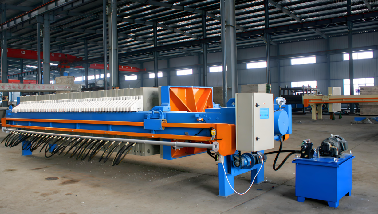 Equipment for the wet-process production of antimony trioxide