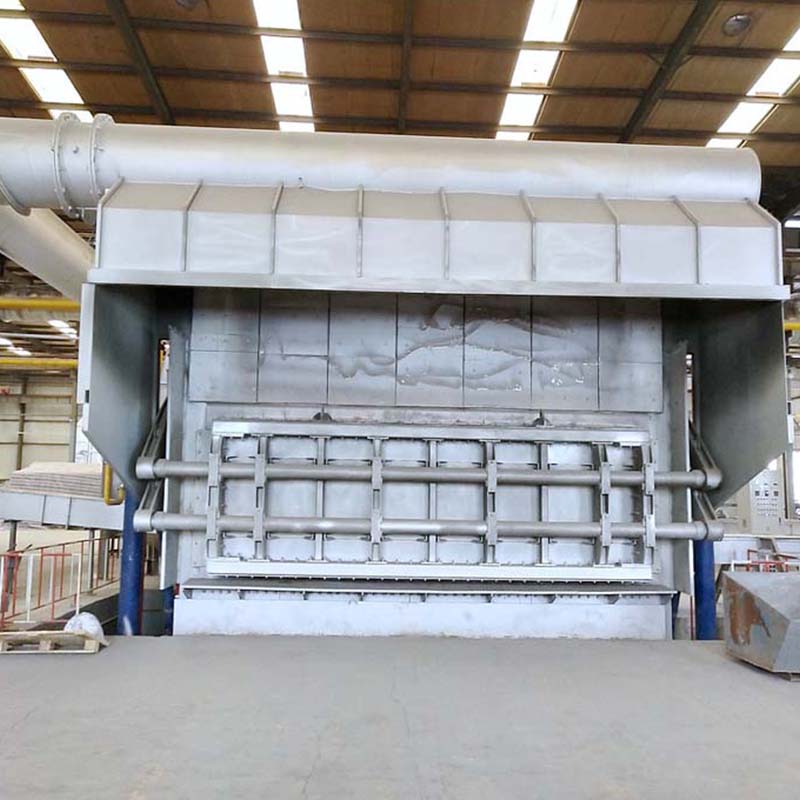 Rectangular reverberatory furnace for scrap copper